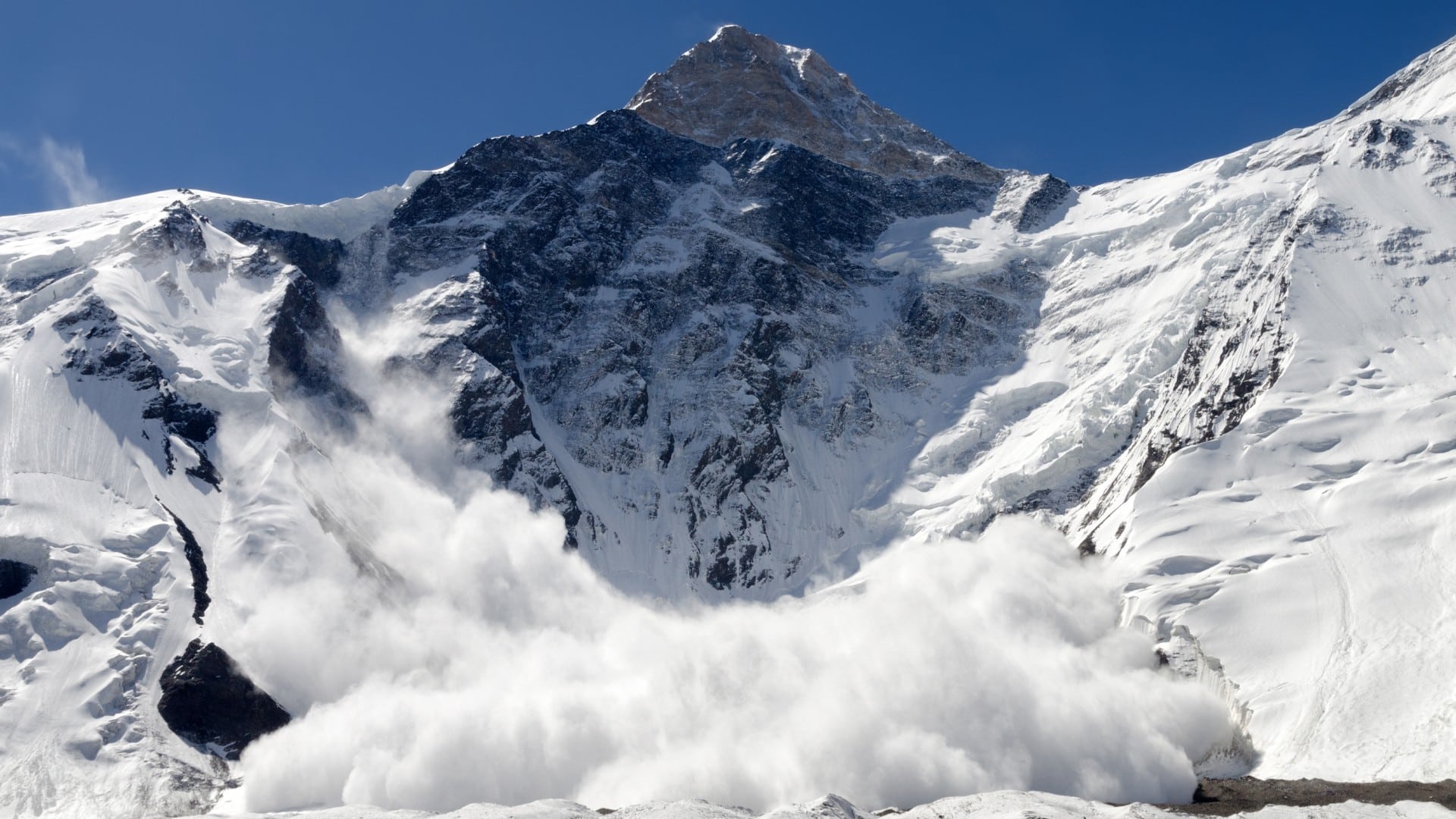 an avalanche on a mountain